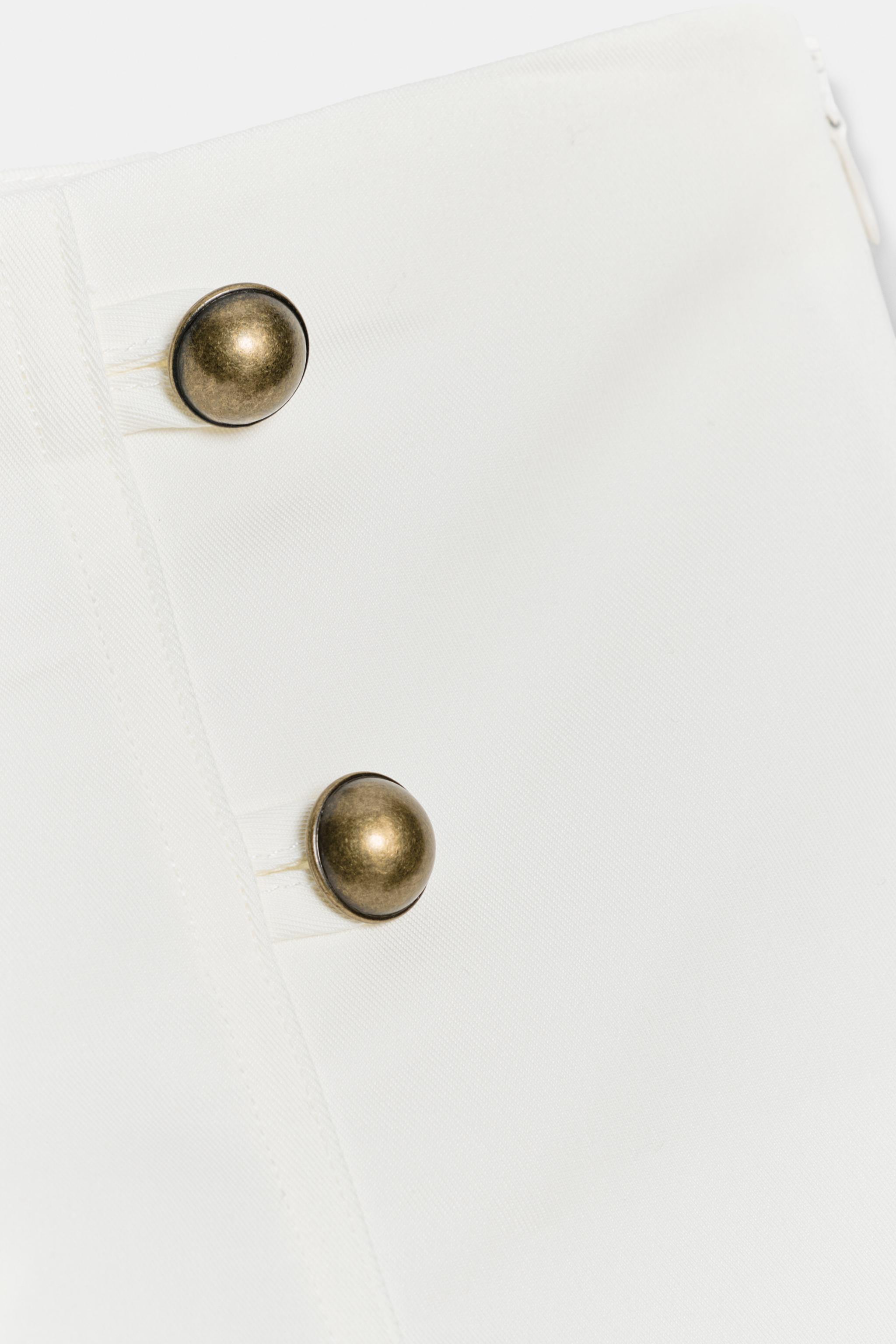 BUTTON MINI SHORTS